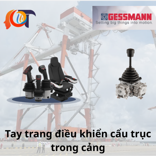 Tay trang điều khiển cẩu trục trong cảng